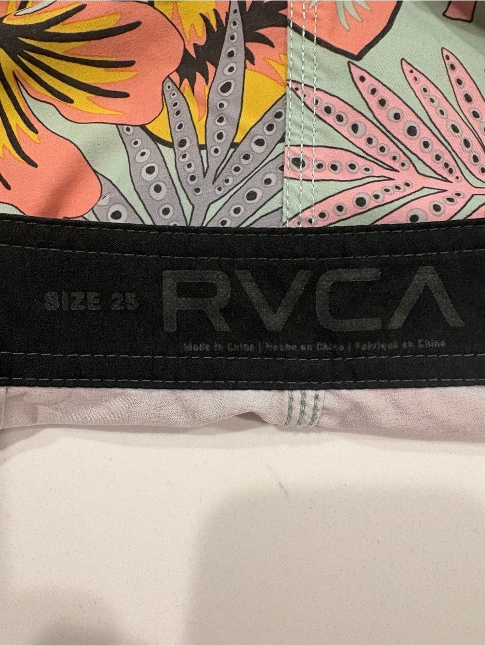 RVCA Boys (Size 25) Floral Boardshorts